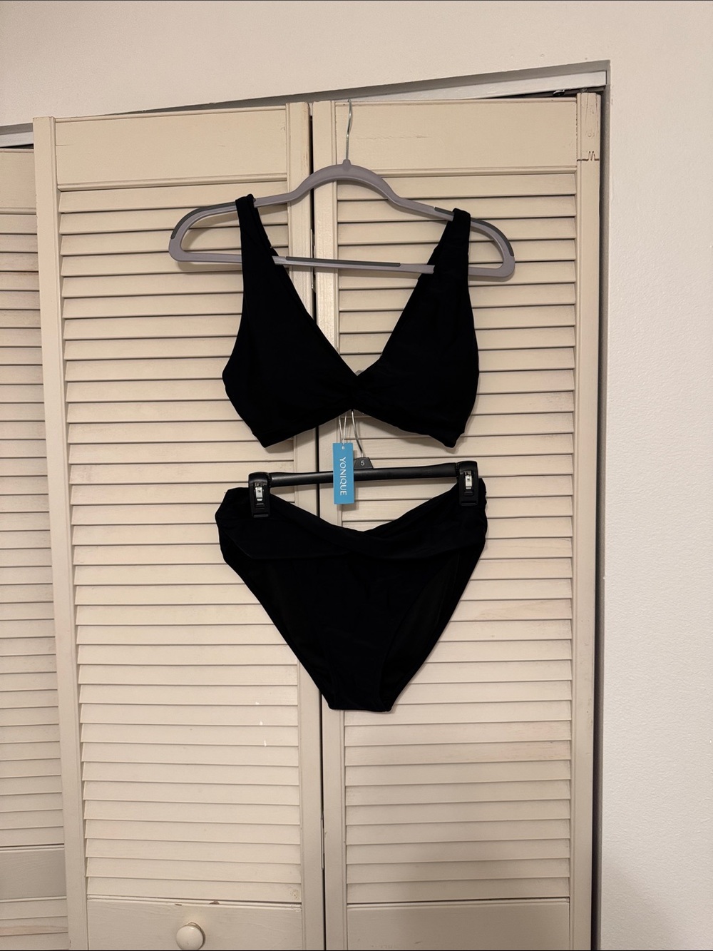 Younique Black Twist-Front Bikini Set